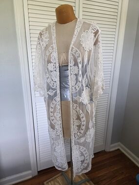 White Lace Duster 2x-3x Boho Cottagecore Sheer Floral Long Kimono Beach Coverup